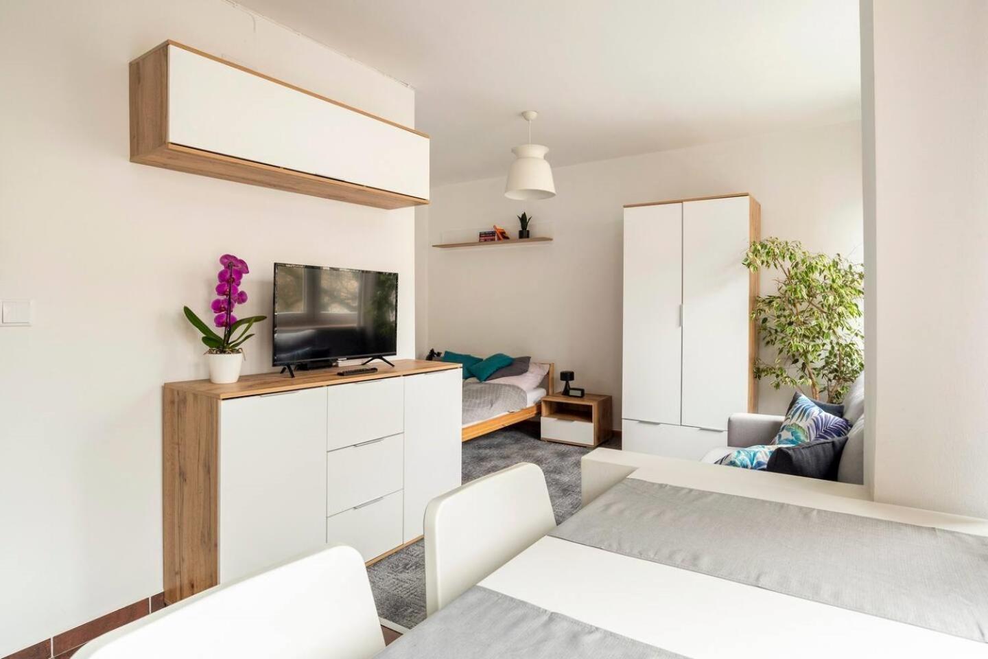 Przytulny I Cichy Apartament Blisko Centrum 바르샤바 외부 사진